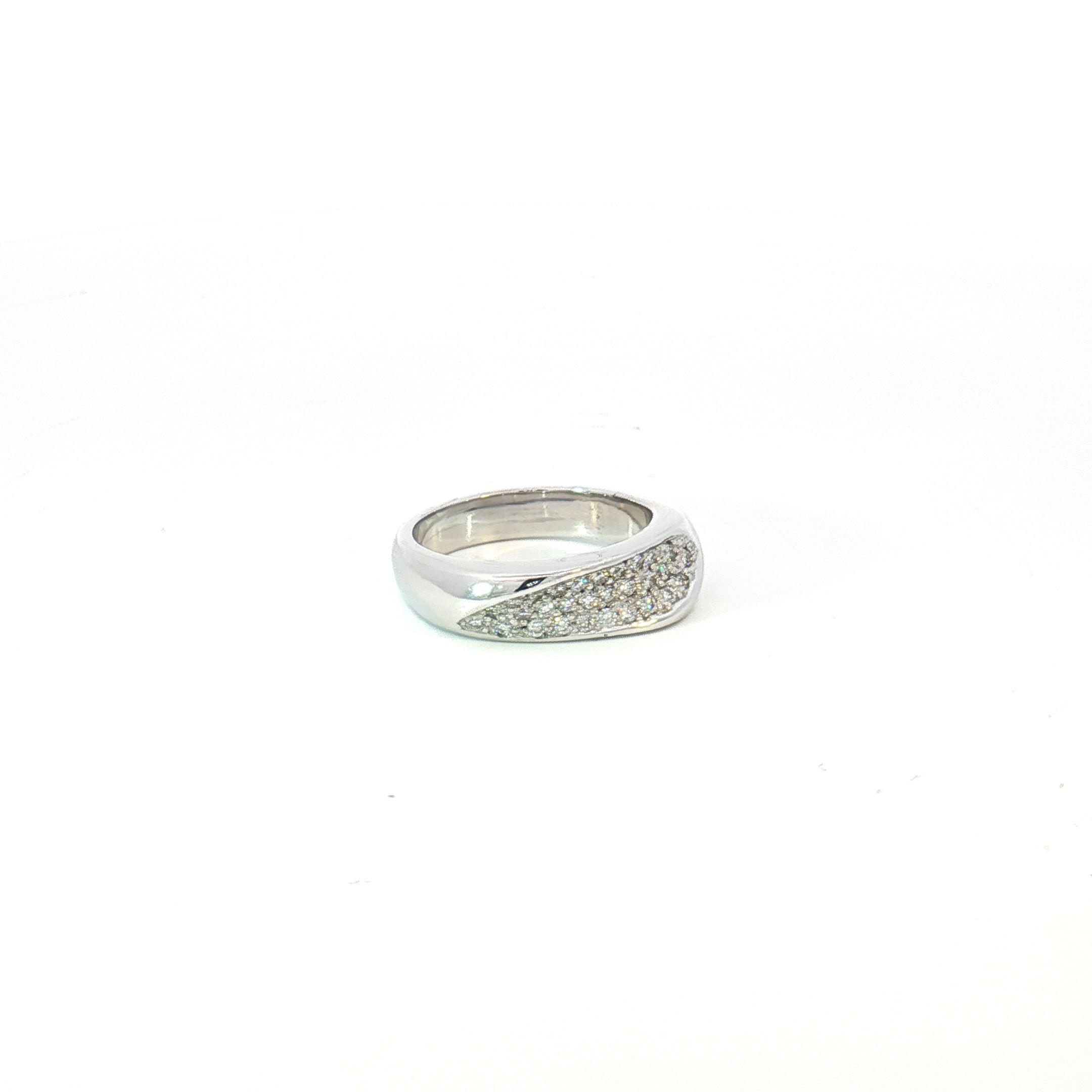 18ct WG Pave Diamond Ring