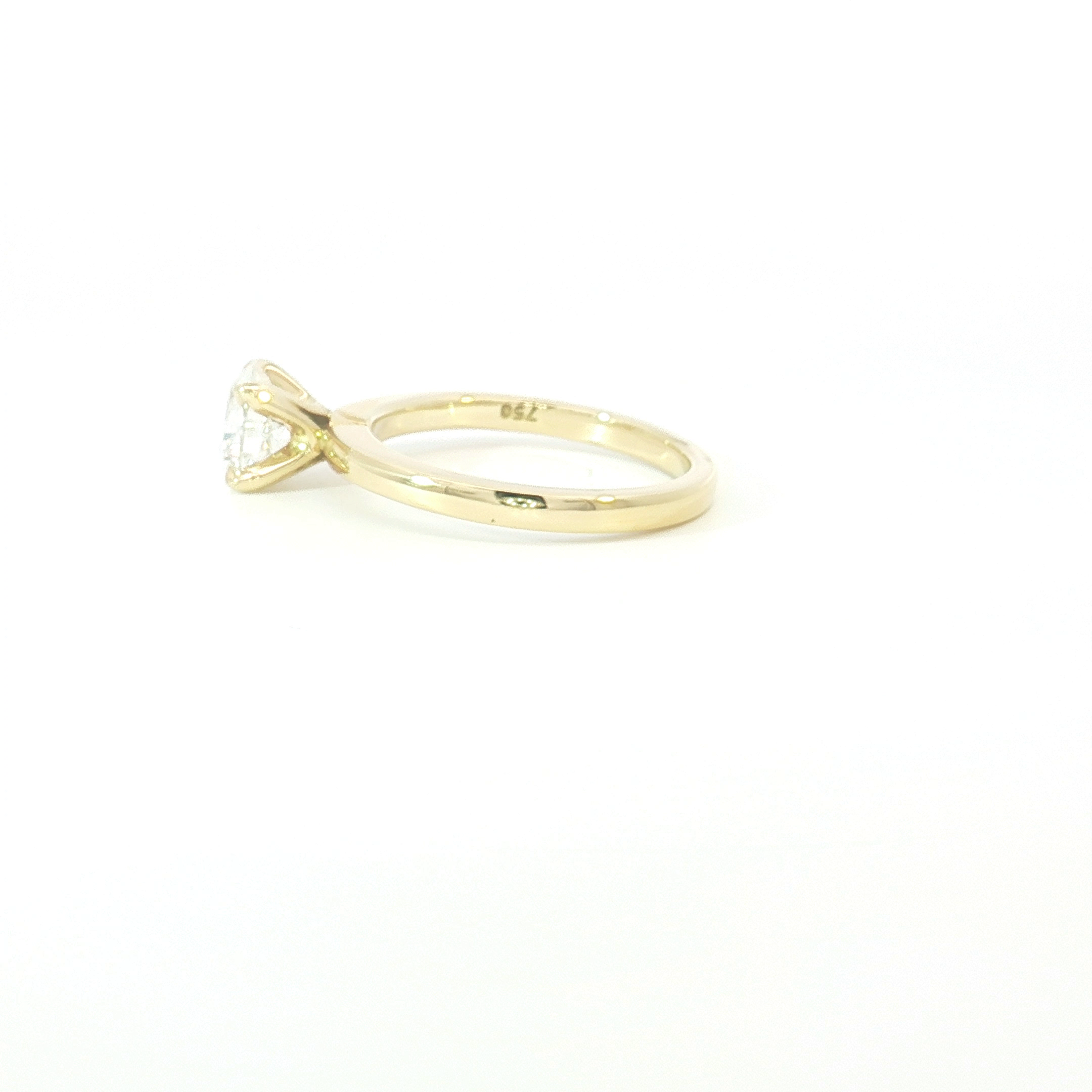 18ct YG Classic Round Diamond Solitaire Ring