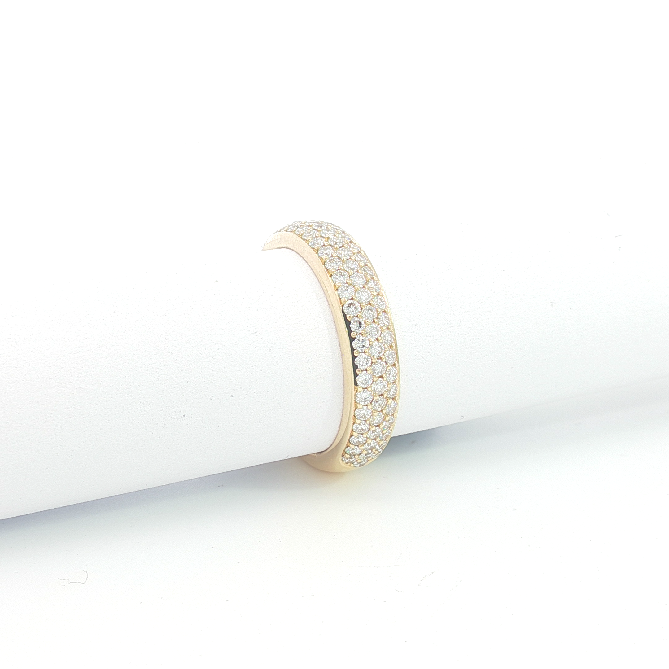 18ct YG Gold Diamond Pavé Set Ring