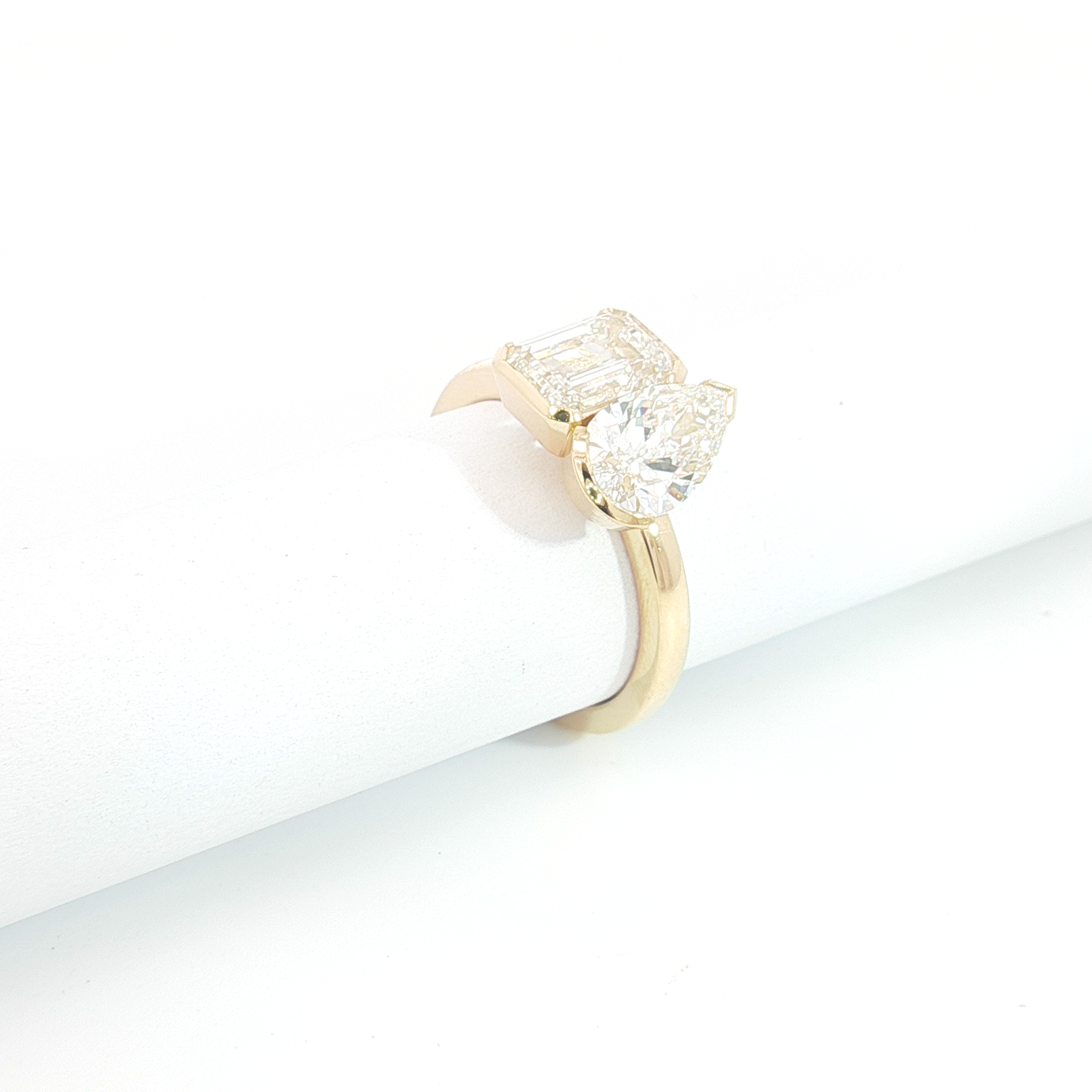 18ct YG Toi et Moi Lab Grown Diamond Ring