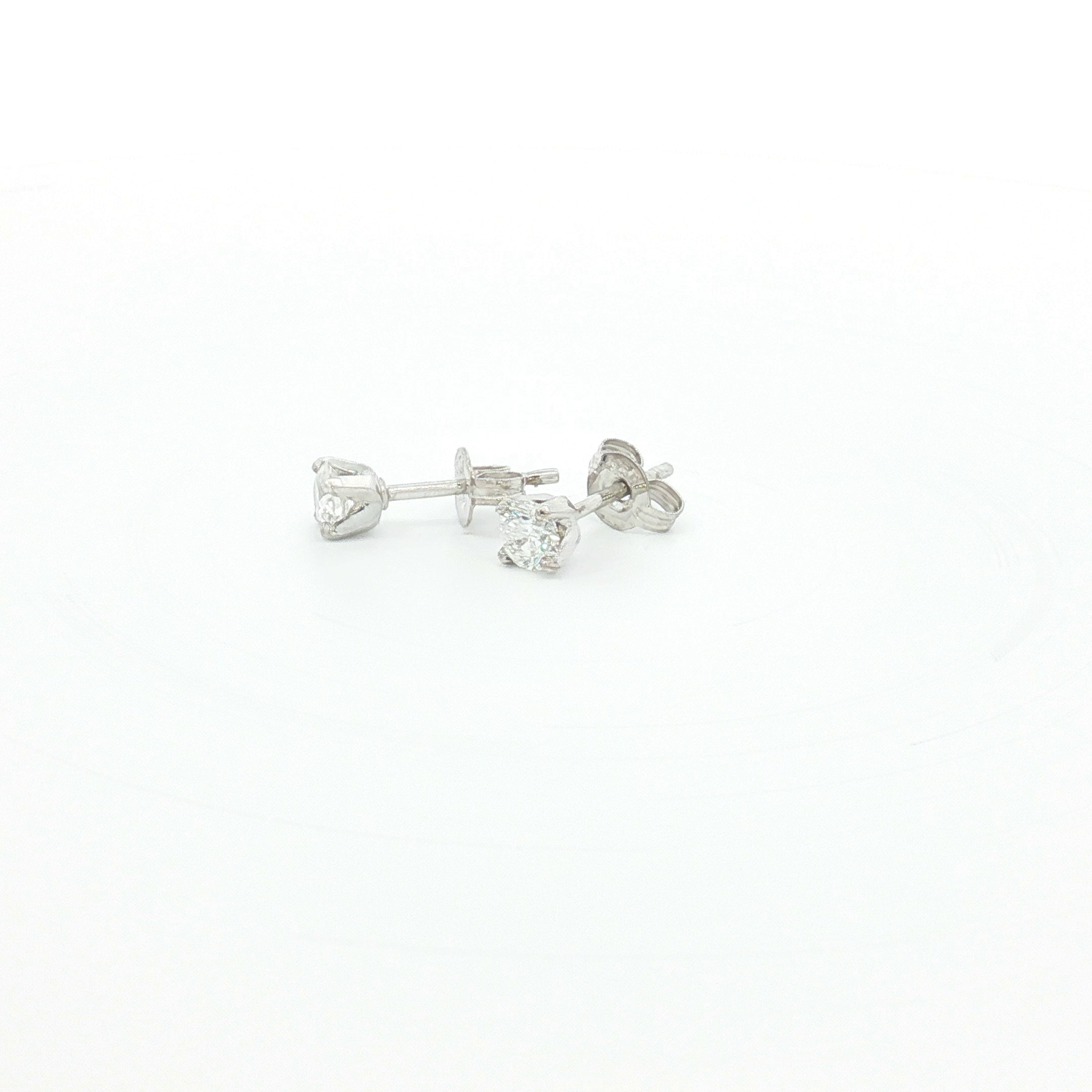 18ct WG Round Brilliant Diamond Stud Earrings