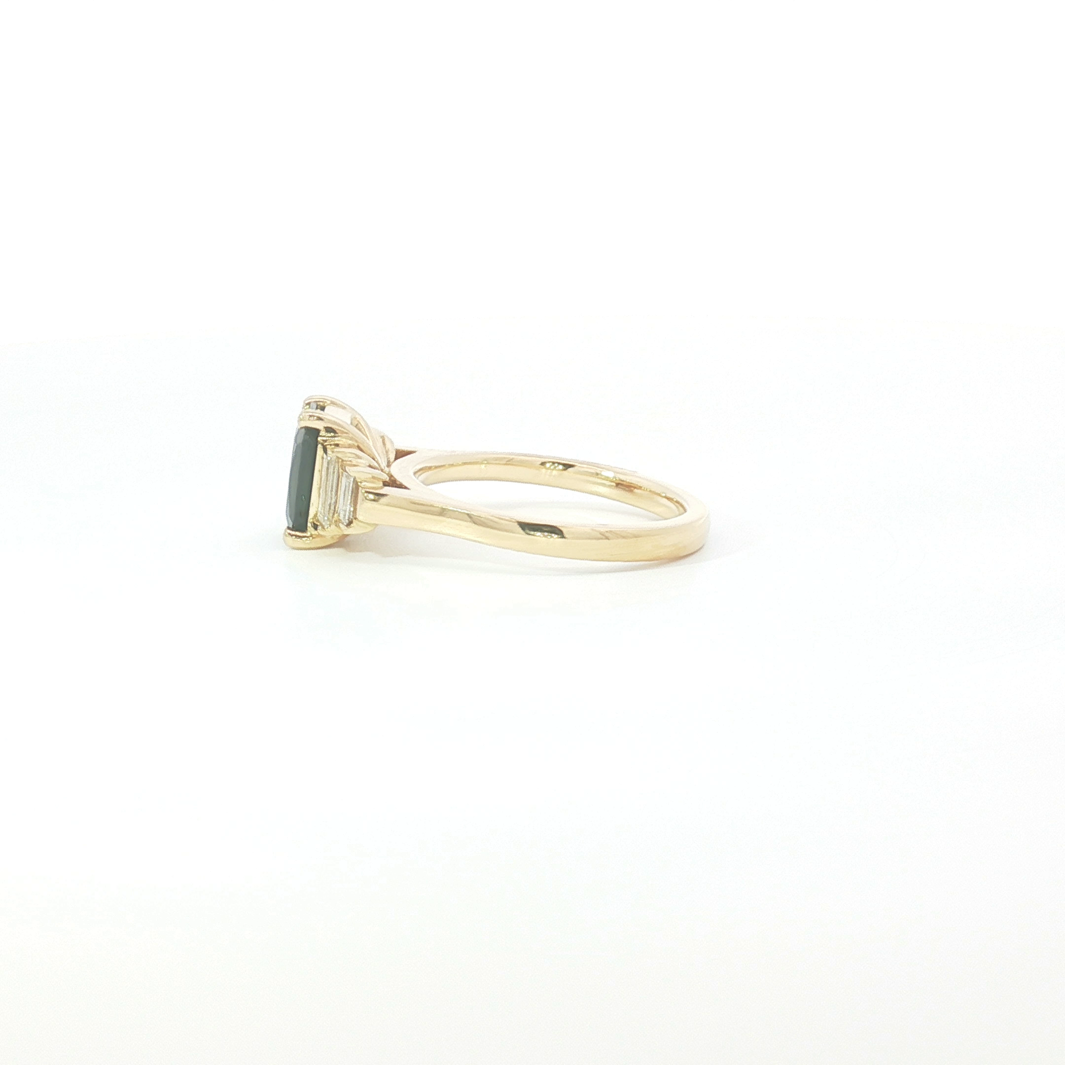 18ct YG Sapphire and Diamond Dress Ring
