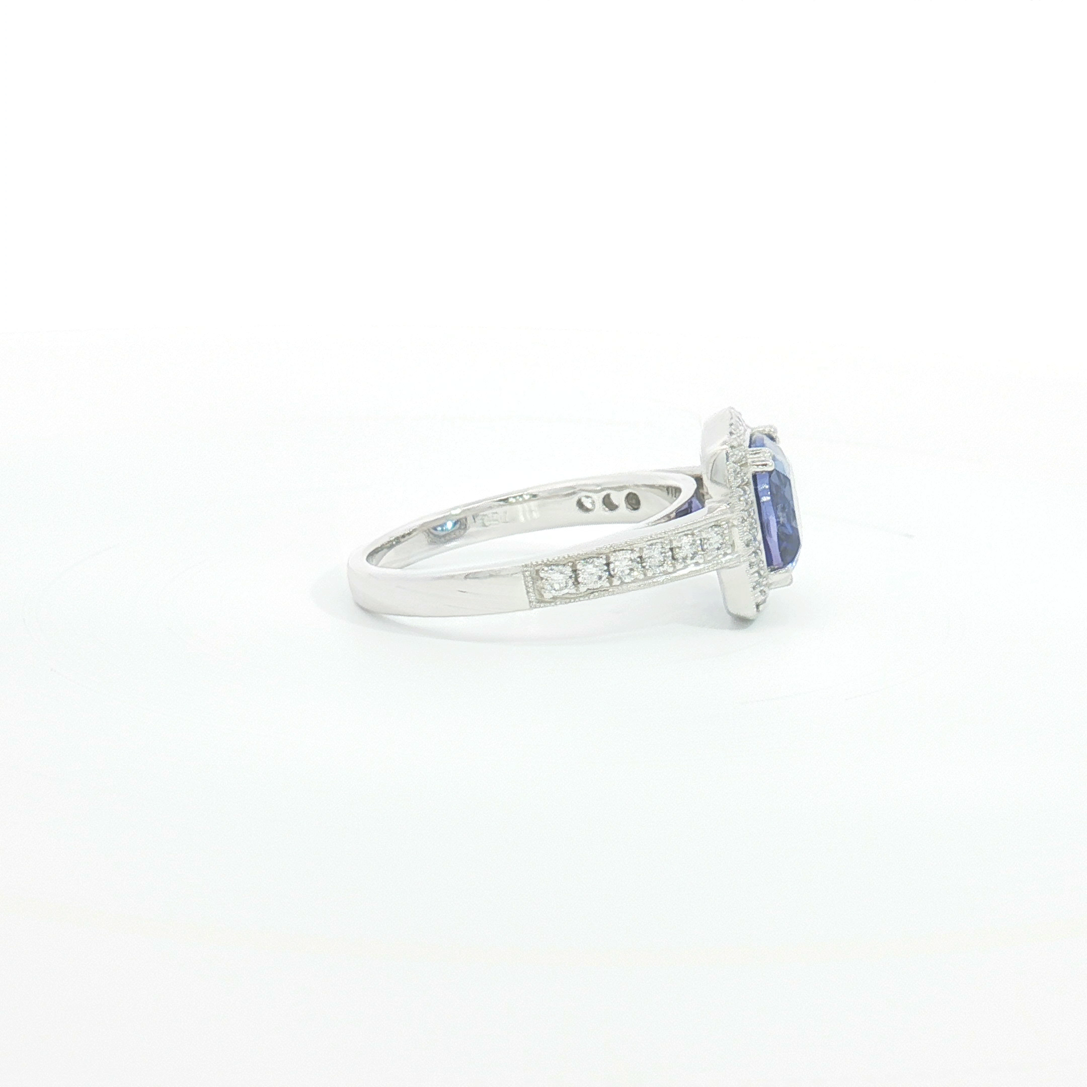 18ct WG Cushion-Cut Tanzanite Halo Cocktail Ring