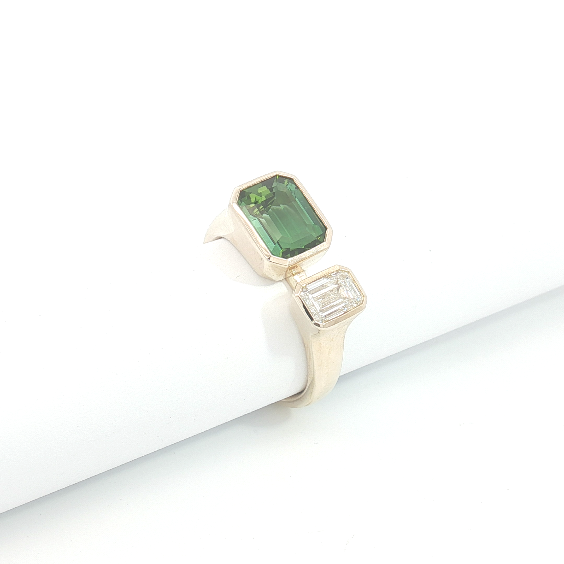 9ct YG Green Tourmaline and LG Diamond Ring