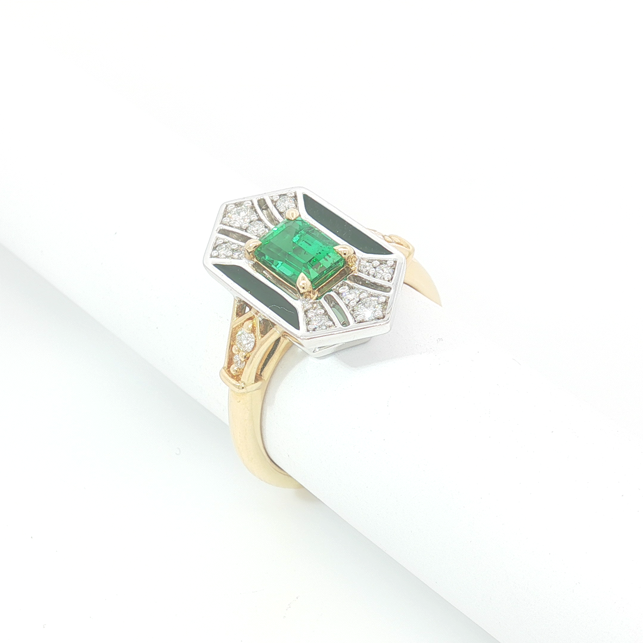 18ct 2Tone Art Deco Style Emerald Cocktail Ring