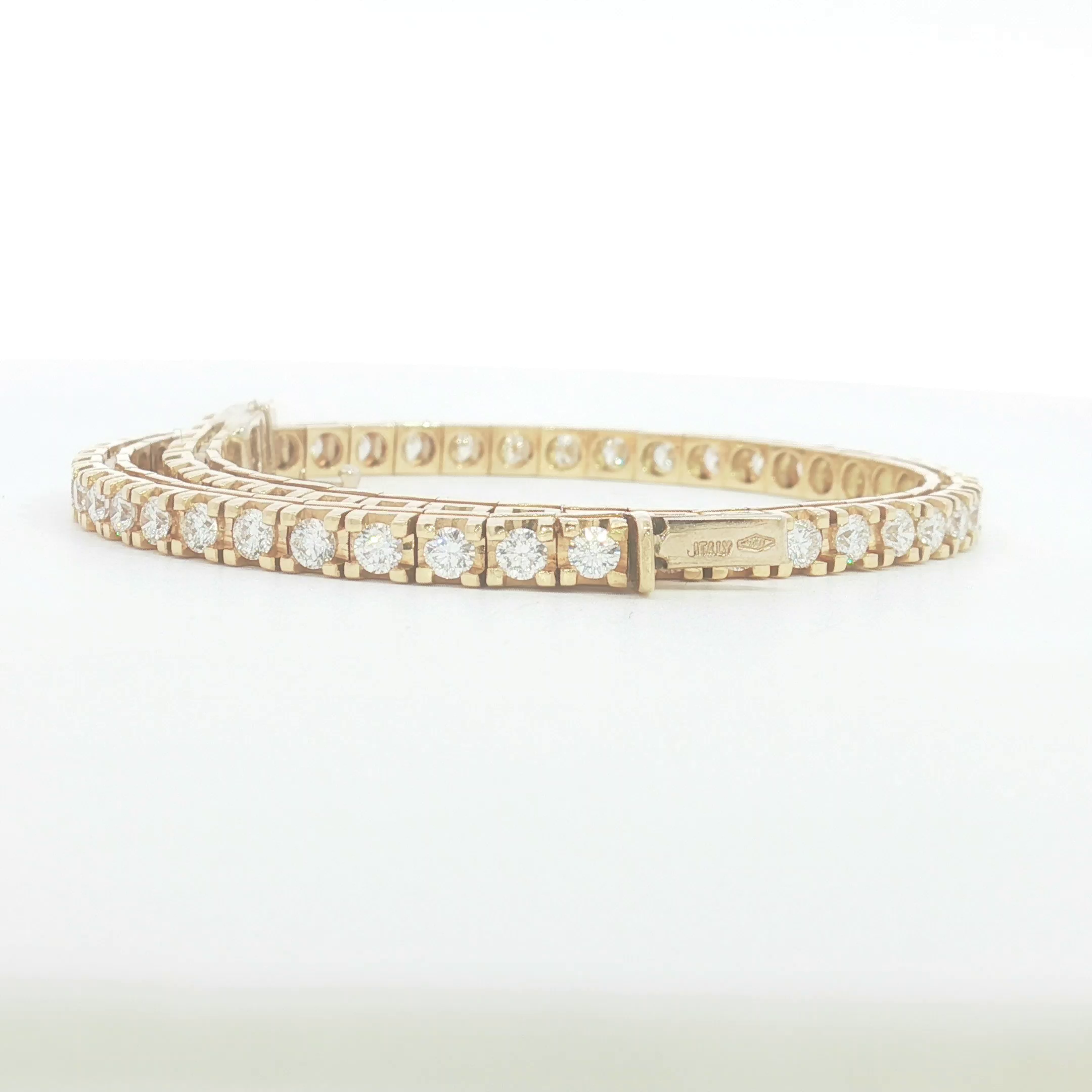 18ct YG Natural Diamond Tennis Bracelet