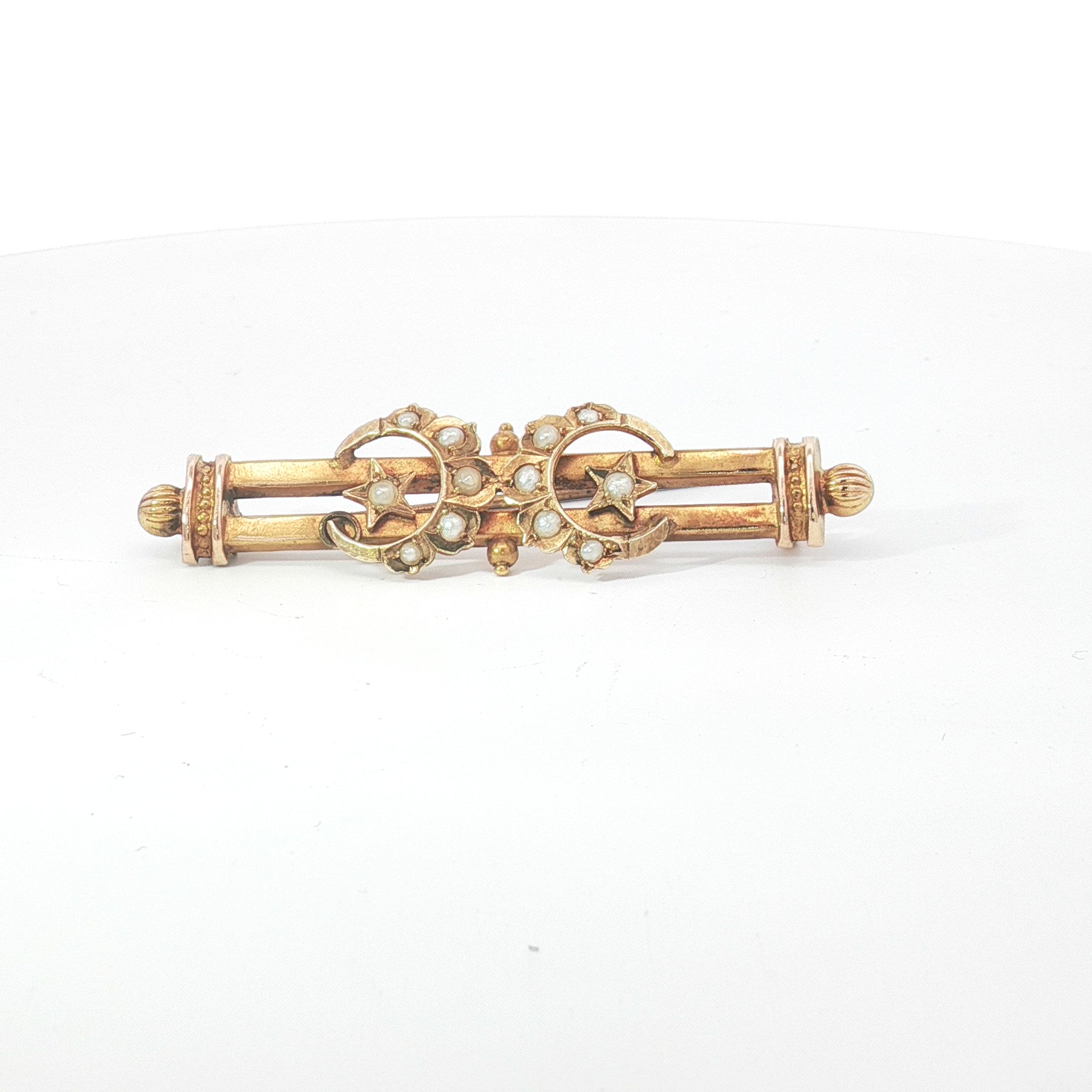 15ct YG Seed Pearl Crescent Moon and Star Bar Brooch