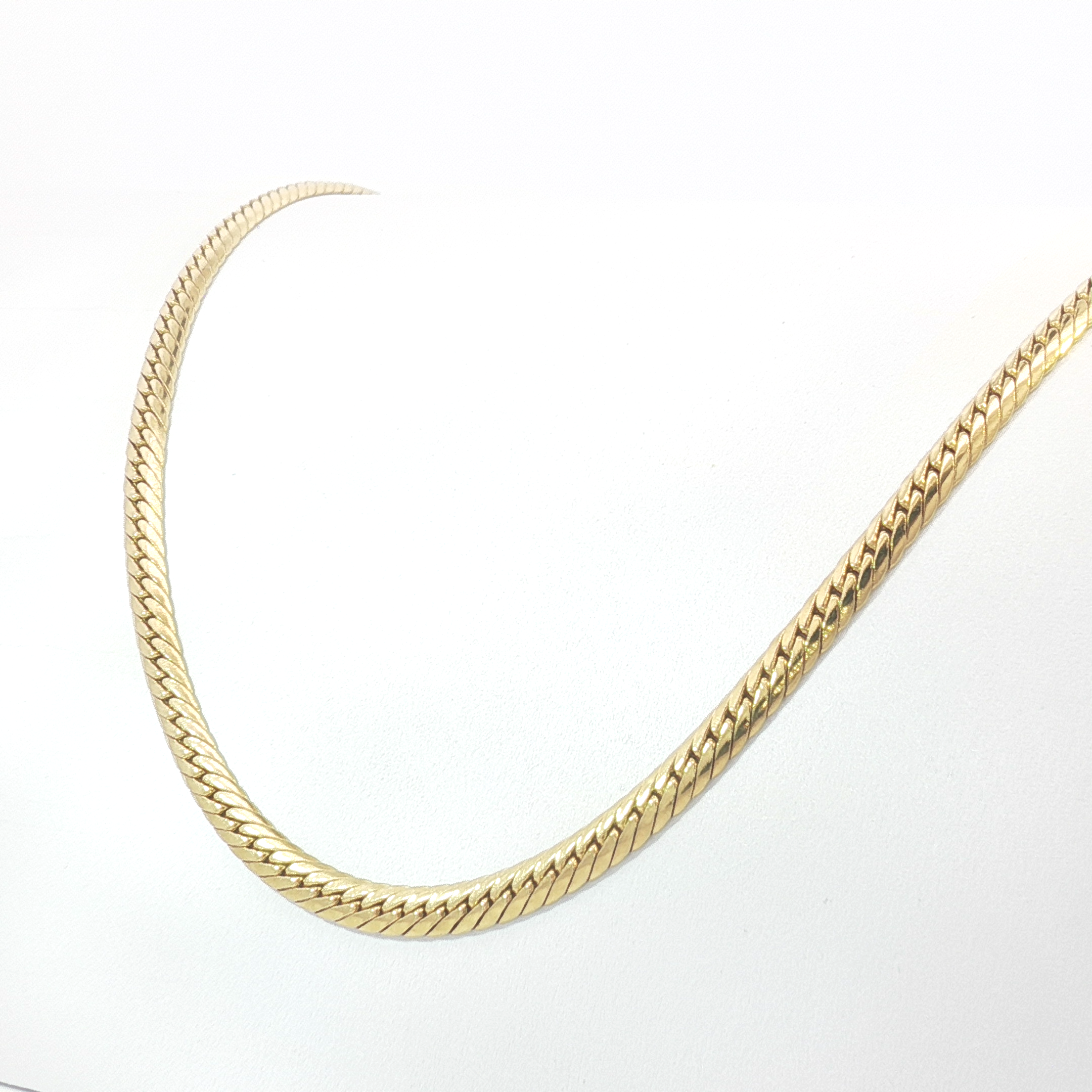 18ct YG Herringbone Necklace
