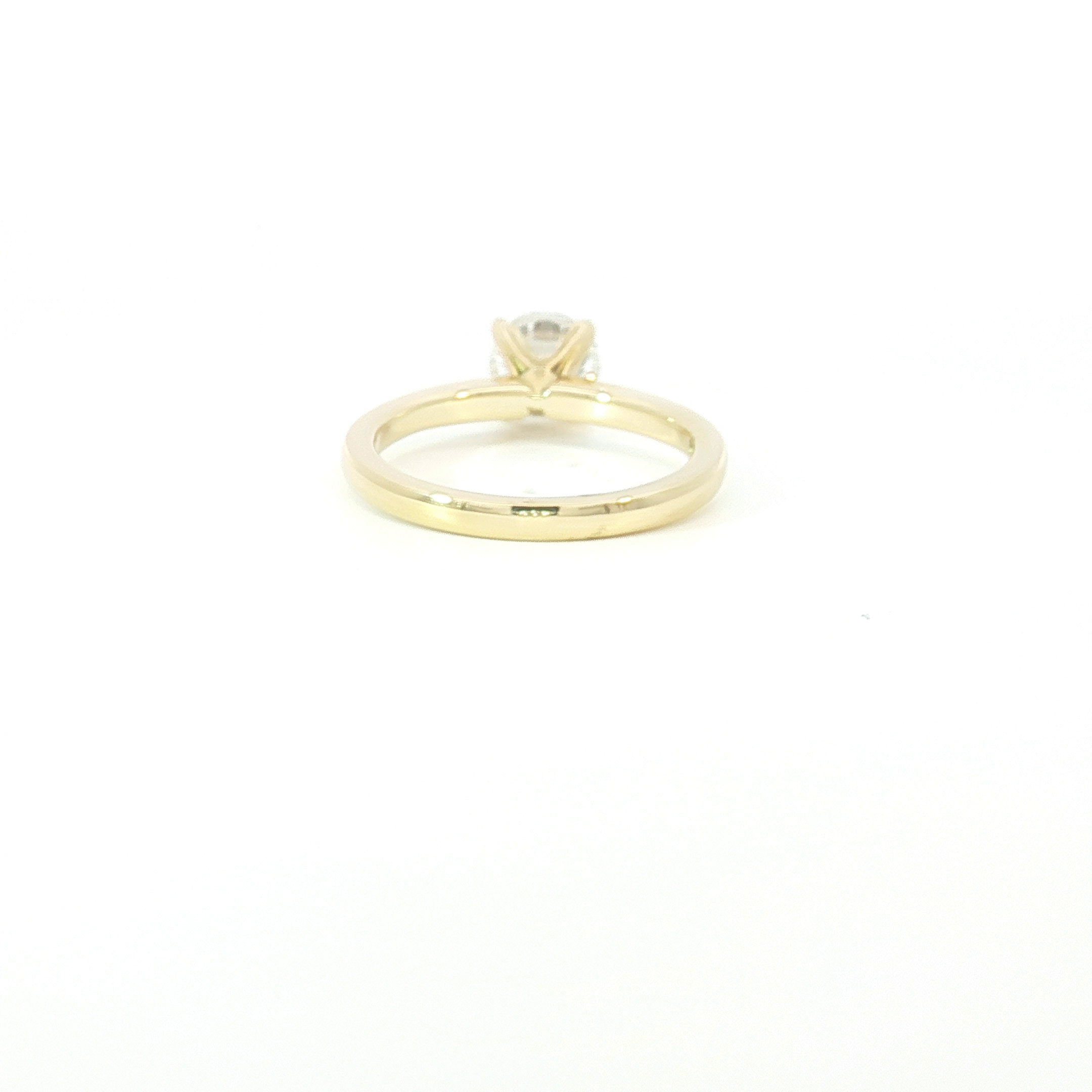 18ct YG Classic Round Diamond Solitaire Ring