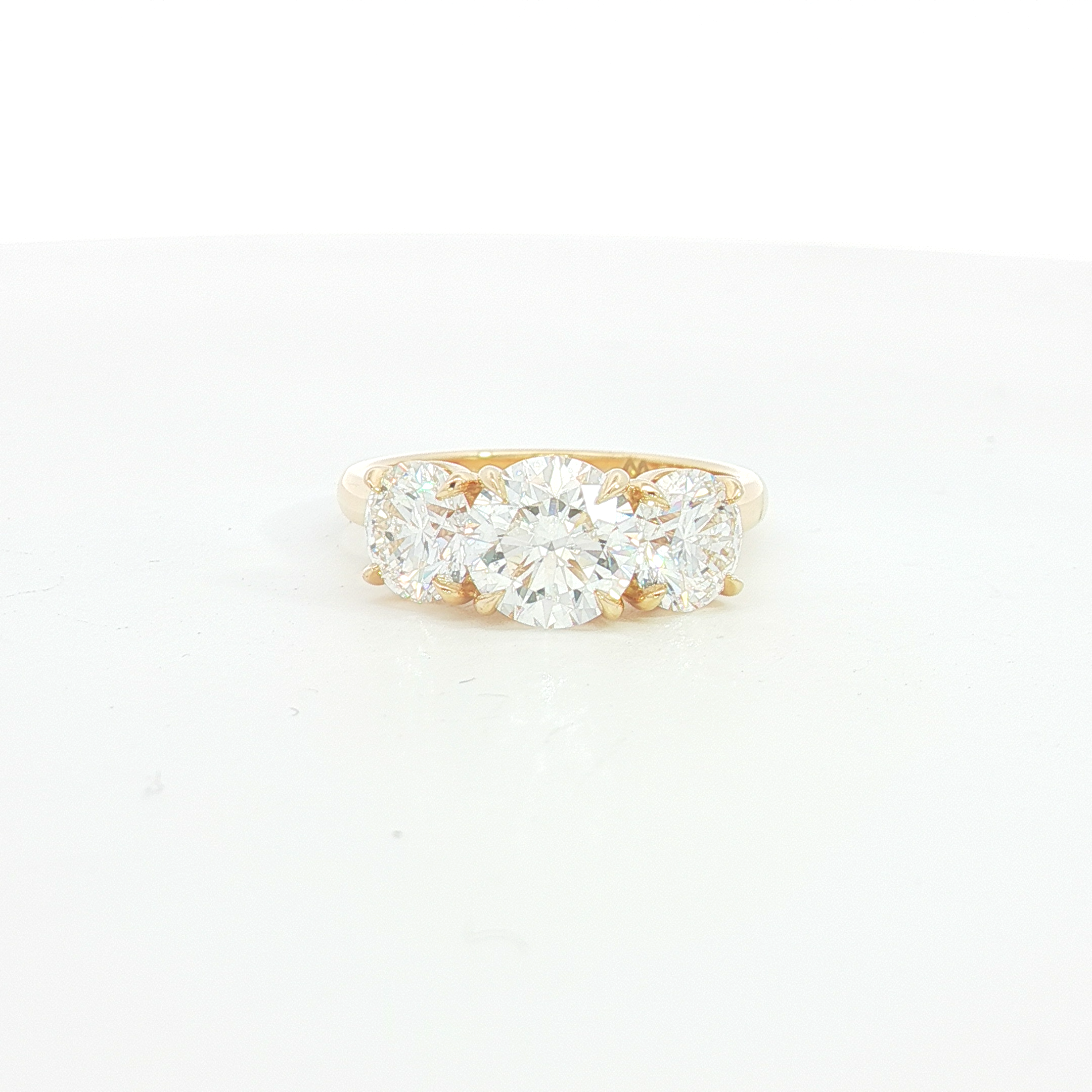 18ct YG Diamond Trilogy Ring