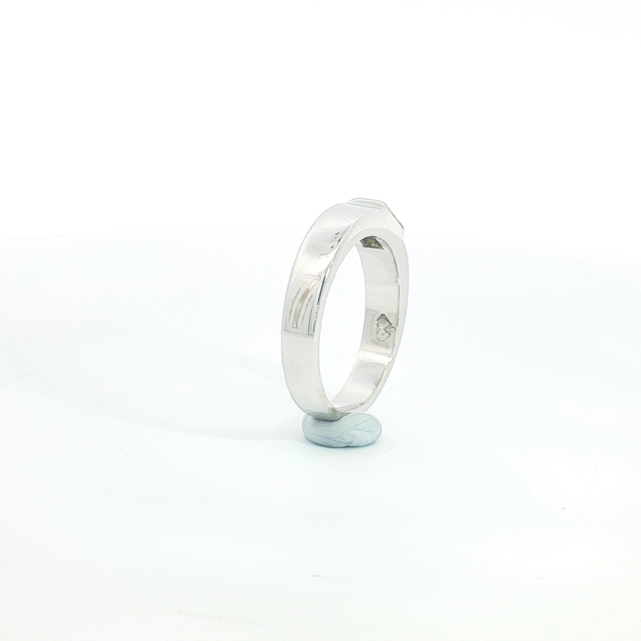 18ct WG Emerald-Cut Diamond Solitaire Ring