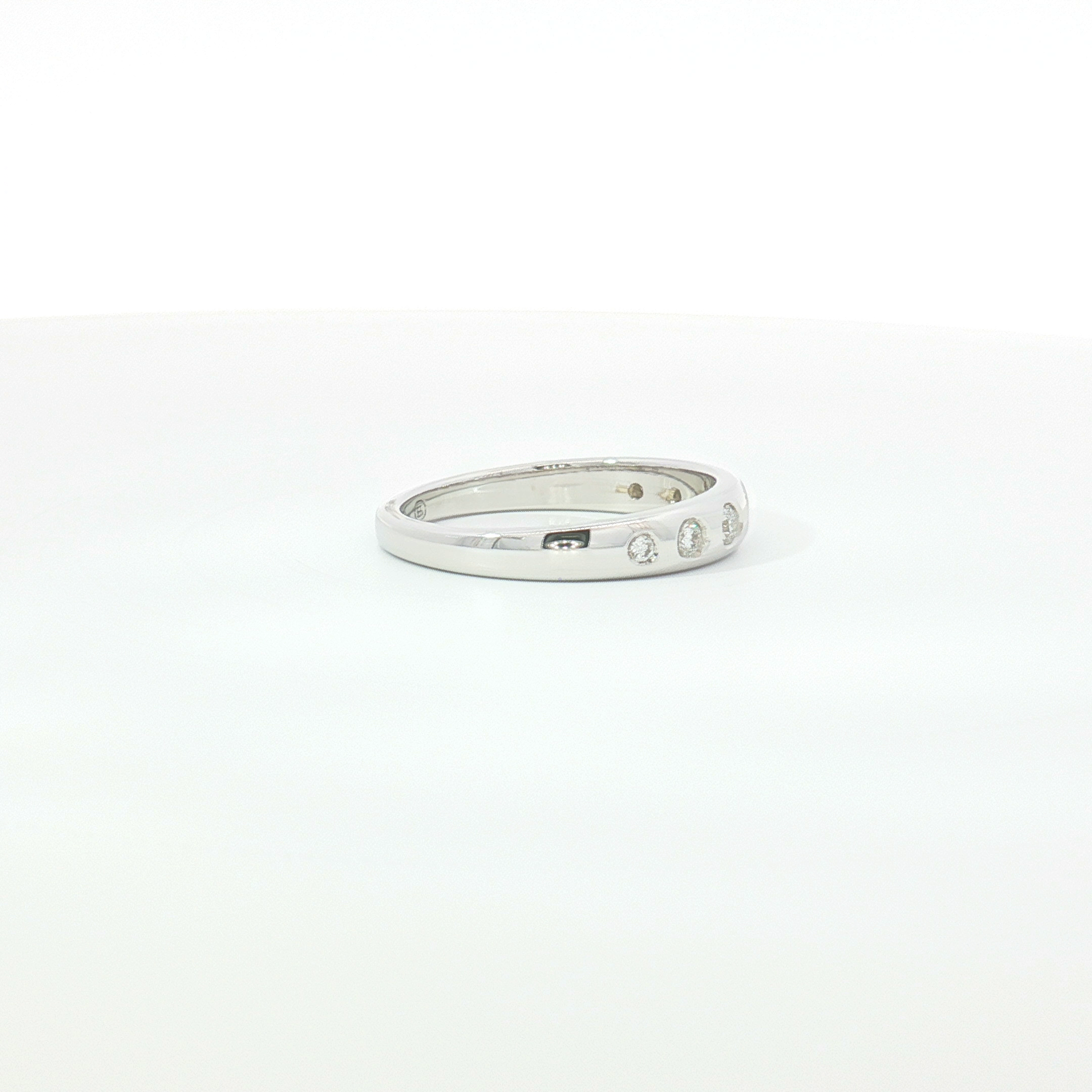 9ct WG Pressure Set Diamond Ring