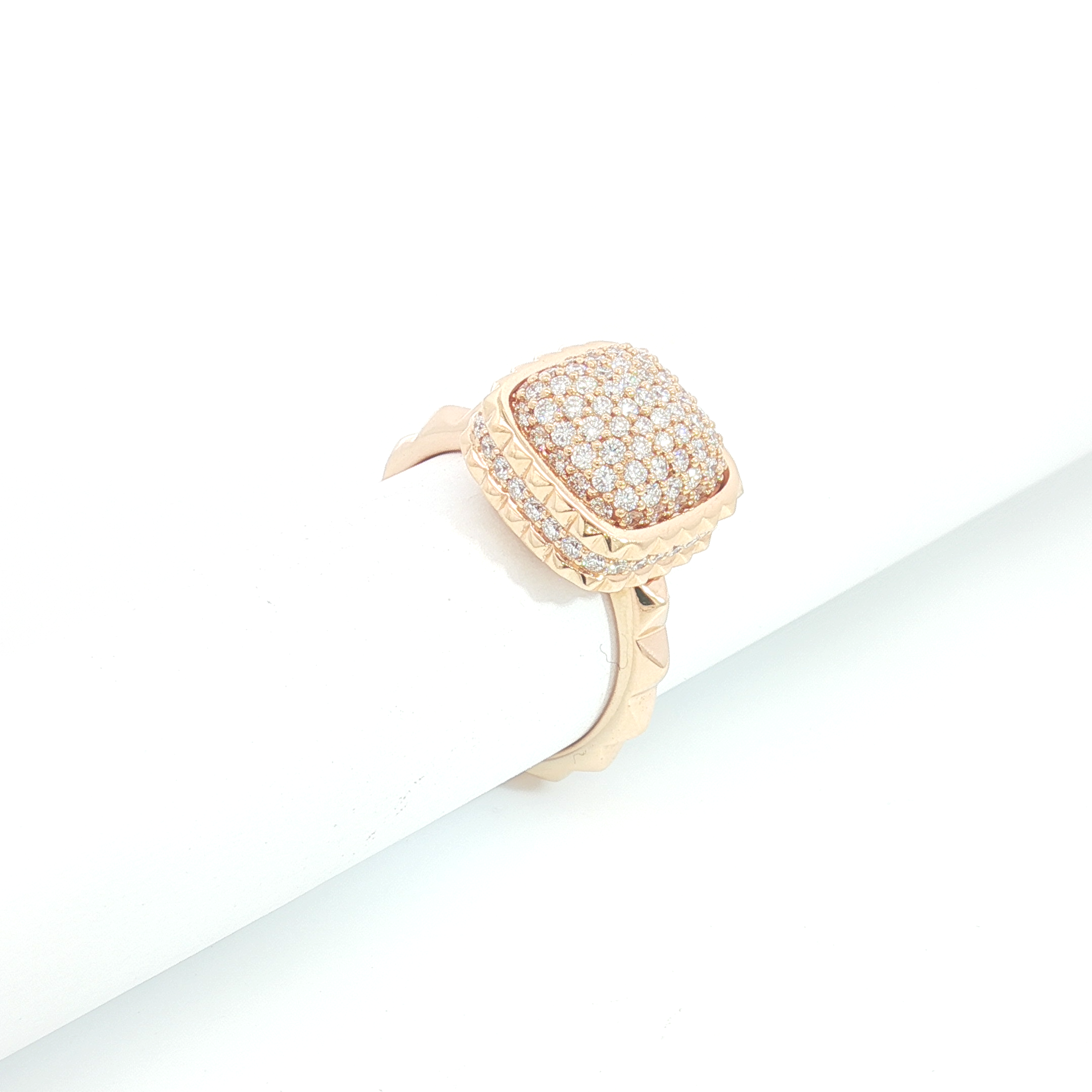 18ct RG Diamond Pavé Studded Cocktail Ring