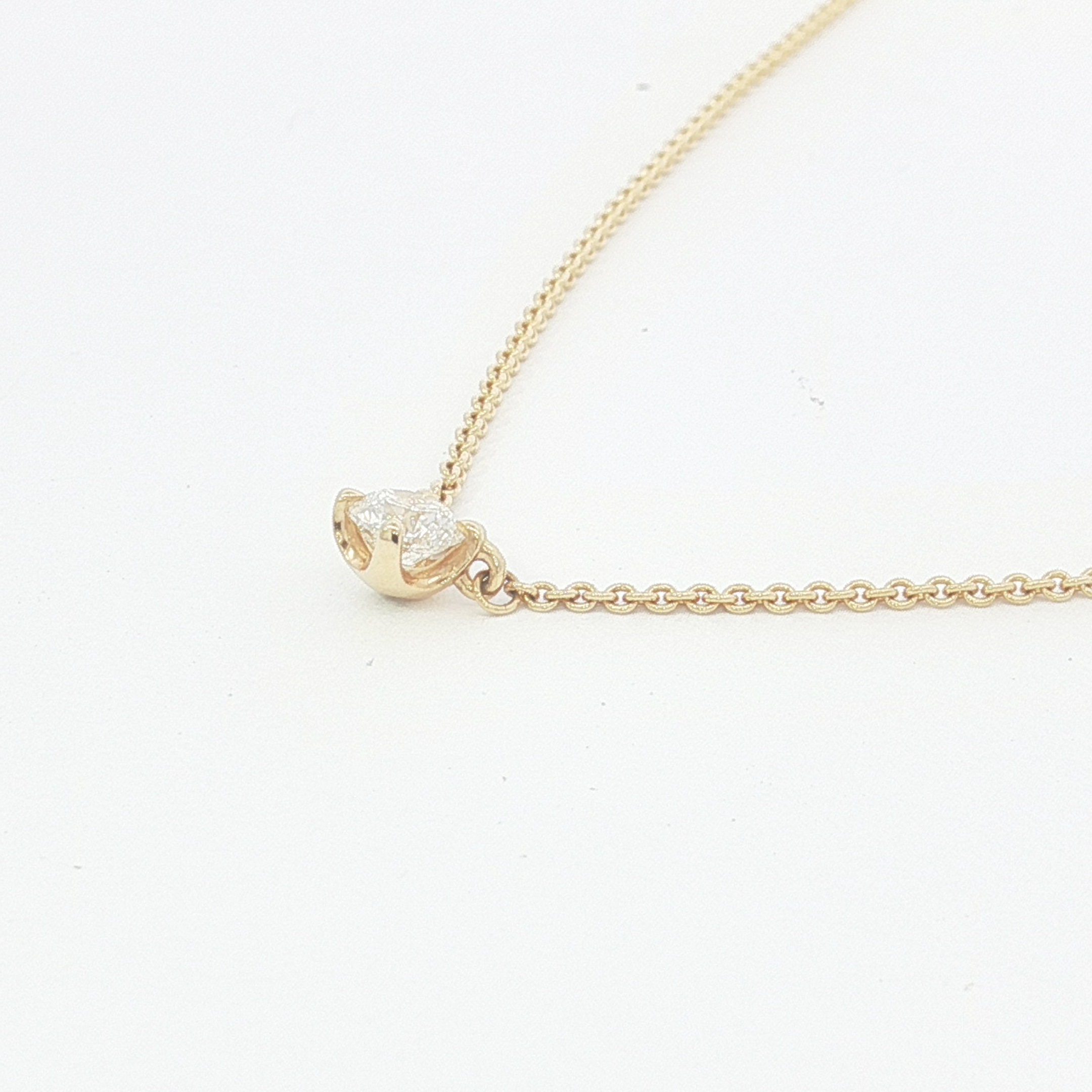 18ct YG Solitaire Diamond Necklace